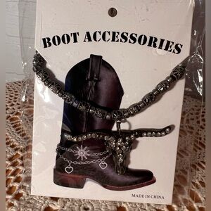 BRAND NEW! Cowboy Boot Accessories - Shiny Faux Crystals With Cow Skull